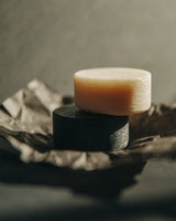 SU Shampoo Oat Silk & Lavender – ideales nachhaltiges Geschenk für Haarpflege-Liebhaber.