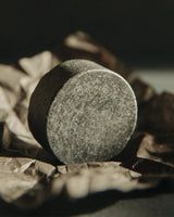 Inspiration aus Rosmarin – beruhigender Duft im SU Shampoo.