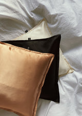 SU SILK PILLOW | Seidenkissen